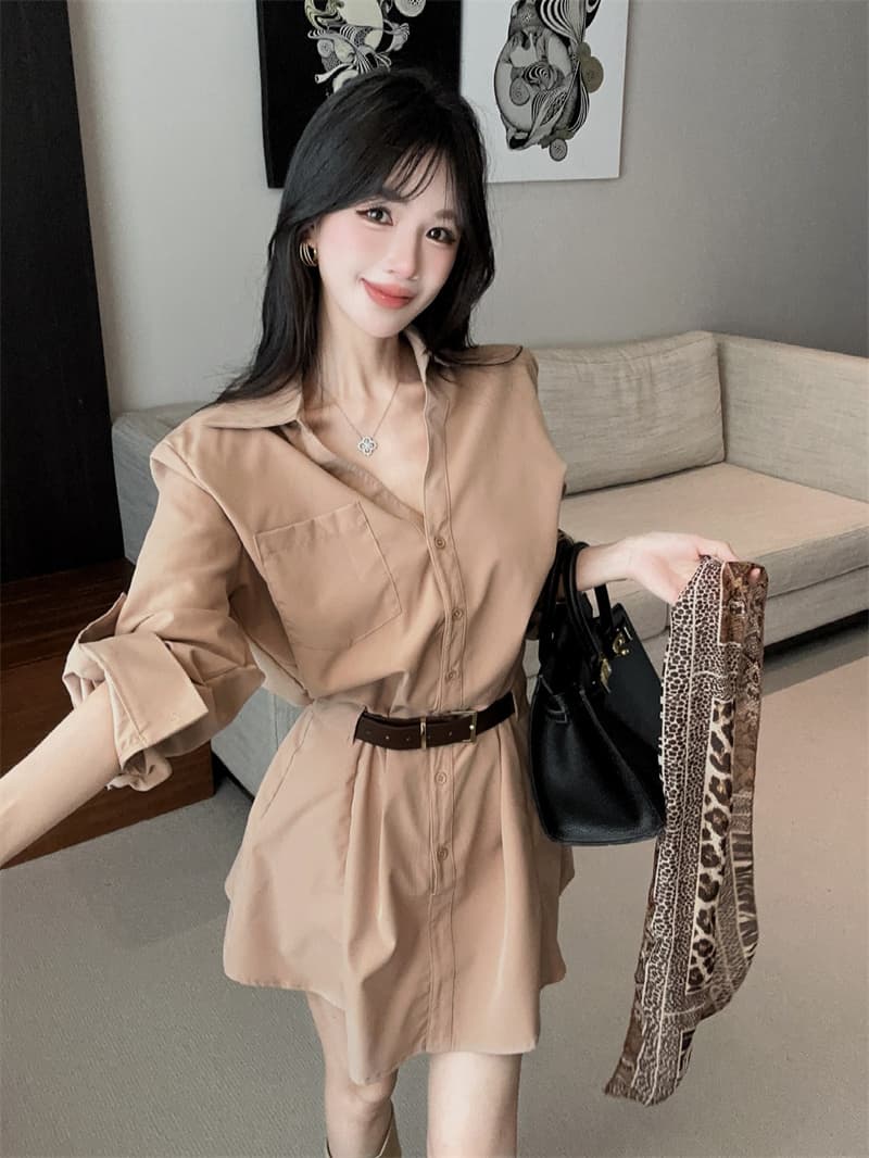 실사 품격 폴로 칼라 허리 수축 슬림해 보이는 긴팔 셔츠 한 마디 점프 슈트 미니 스커트 경기 스카프 벨트 상세 이미지 8
