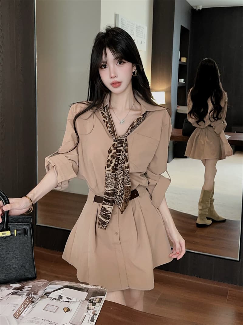 실사 품격 폴로 칼라 허리 수축 슬림해 보이는 긴팔 셔츠 한 마디 점프 슈트 미니 스커트 경기 스카프 벨트 상세 이미지 12