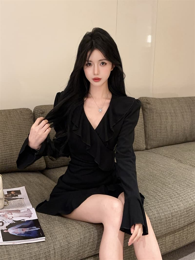 실사 순수한 욕망 바람 프릴 섹시함 V넥 슬림해 보이는 로얄 자매 프랑스식 작은 검은 드레스 긴팔 드레스 상세 이미지 1