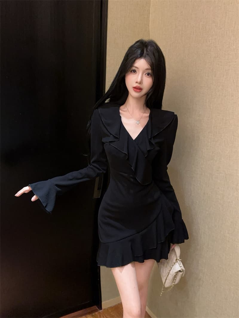 실사 순수한 욕망 바람 프릴 섹시함 V넥 슬림해 보이는 로얄 자매 프랑스식 작은 검은 드레스 긴팔 드레스 상세 이미지 12
