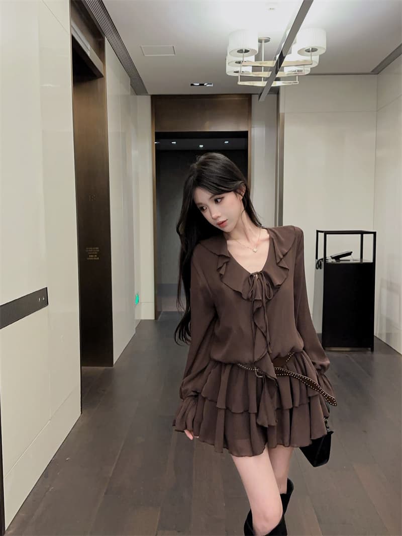 실사 프랑스식 달콤함 프릴 V넥 나팔 소매 긴팔 디자인 센스 허리 수축 쇼트 스타일 케이크 치마 벨트 상세 이미지 10