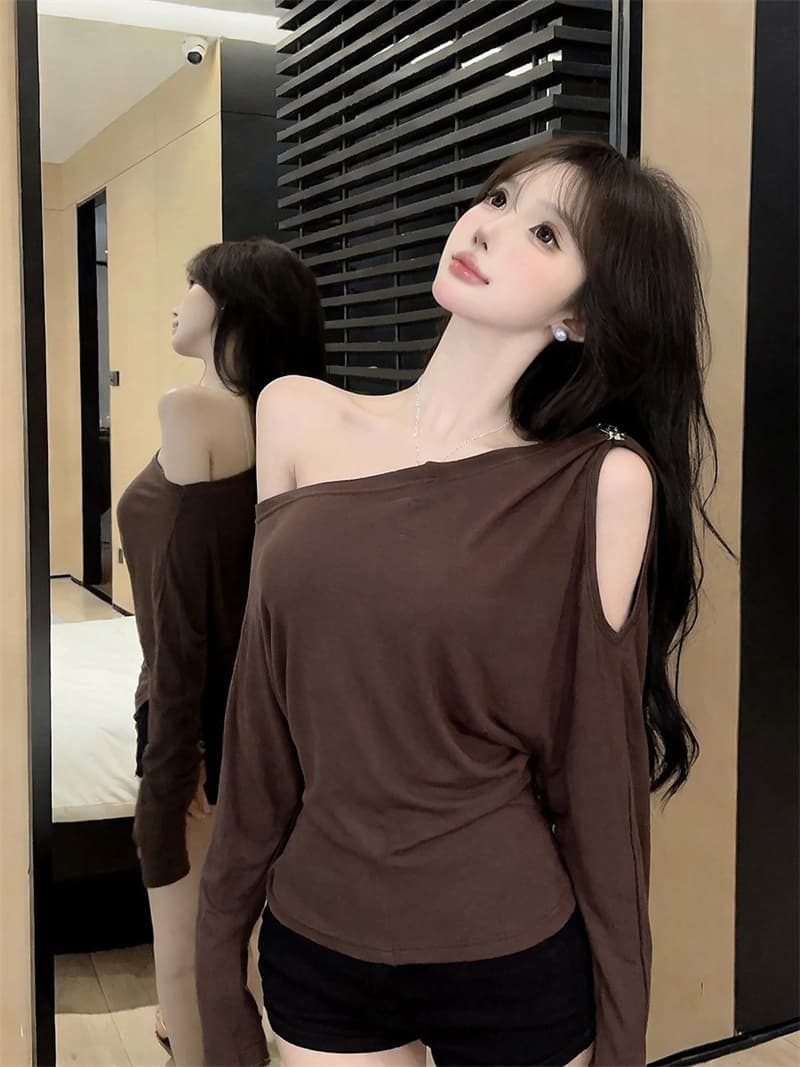 실사 차가운 매운맛 금속 버클 미니멀리즘 다용도 불규칙 비스듬한 어깨 오프숄더 섹시함 긴팔 기본 셔츠 티셔츠 맨위 이미지 4