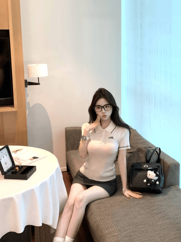 실사 정가 클래식 미니멀리즘 몸매 가꾸기 POLO 칼라 니트 스웨터 반팔 스트라이프 반 스커트 타이트 스커트 수리 슬림해 보이는 미니 스커트 상세 이미지 8