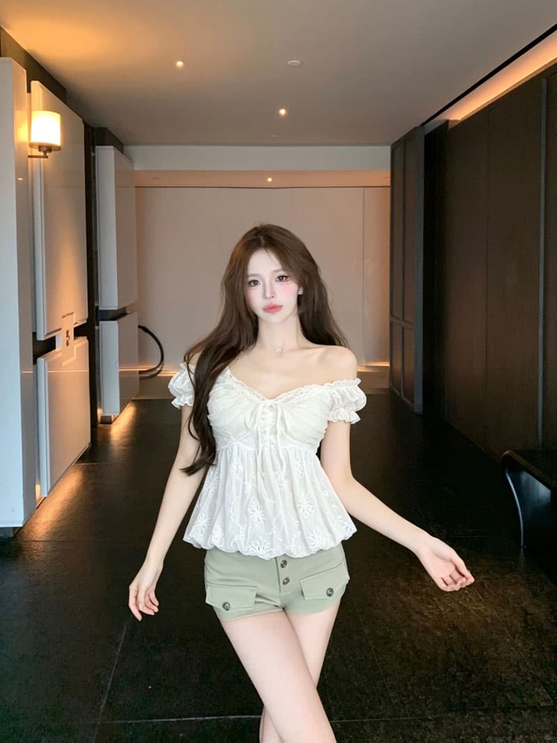 실사 연령 감소 소녀 센스 화이트 꽃밭 반팔 인형 셔츠 분위기 센스 레이스업 반팔 맨위 상세 이미지 7