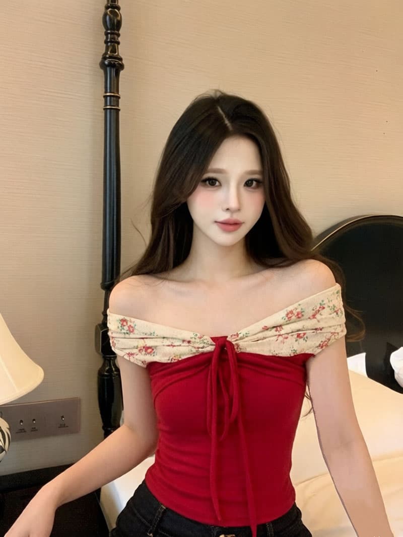 실사 레트로 섹시함 오프숄더 패치워크 꽃무늬 스트랩 맨위 여성 여름 디자인 센스 몸매 가꾸기 쇼트 스타일 티셔츠 상세 이미지 7