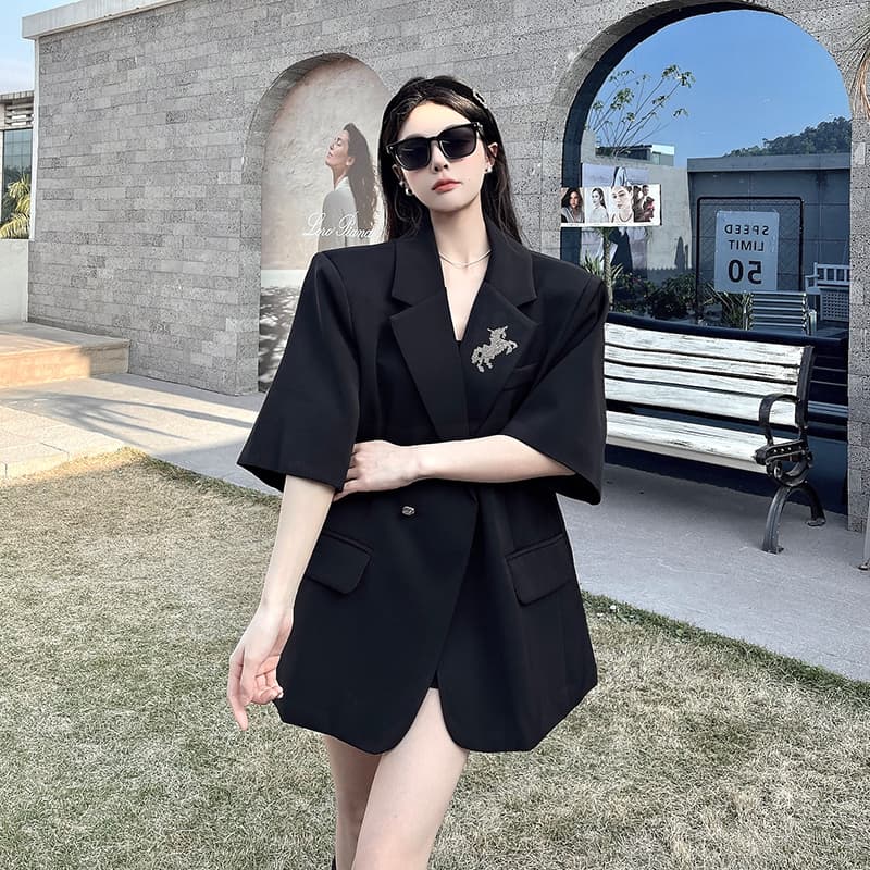 실사 정가 검정색 핫픽스 정장 여성 코트 여름 새로운 작은 대중 디자인 센스 루즈핏 반소매 어깨 패드 정장 이미지 5