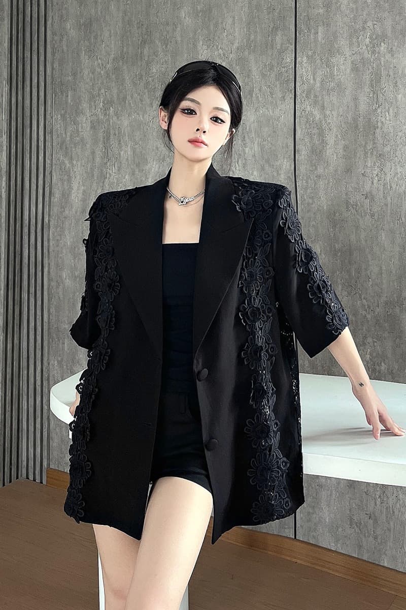실사 정가 작은 대중 디자인 센스 레이스 조각 정장 여성 코트 여름 새로운 홀로우 아웃 디자인 반소매 정장 이미지 6
