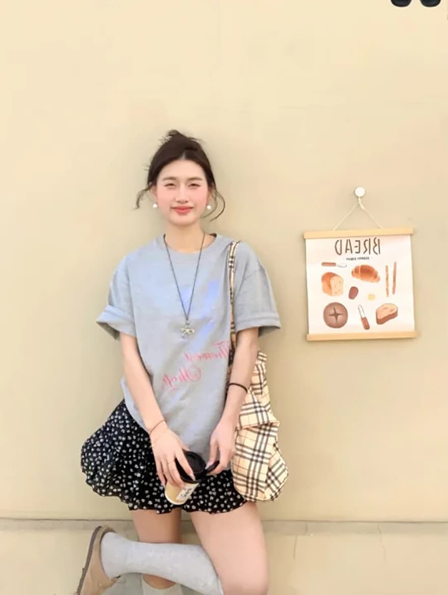 높은 품질 순면 230 크 빗질하다 닫기 느낌 너무 멋진 미끄러짐 높은 품질 솜씨 이전 프린트 반팔 티셔츠 여성