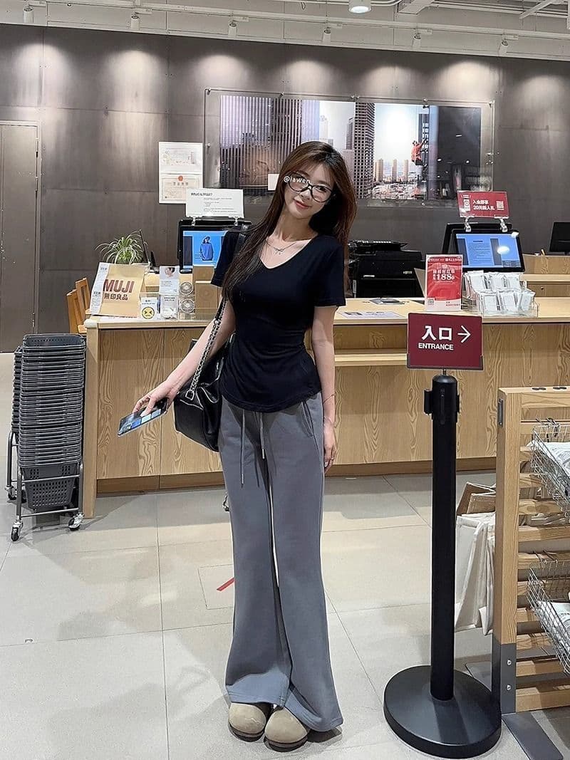 순수한 욕망 바람 몸매 가꾸기 긍정적 인 어깨 V넥 반팔 티셔츠 여성 여름 새로운 불규칙 허리 수축 슬림해 보이는 회색 다용도 맨위 상세 이미지 9