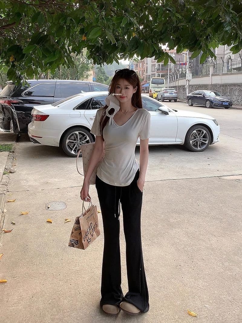 순수한 욕망 바람 몸매 가꾸기 긍정적 인 어깨 V넥 반팔 티셔츠 여성 여름 새로운 불규칙 허리 수축 슬림해 보이는 회색 다용도 맨위 상세 이미지 16