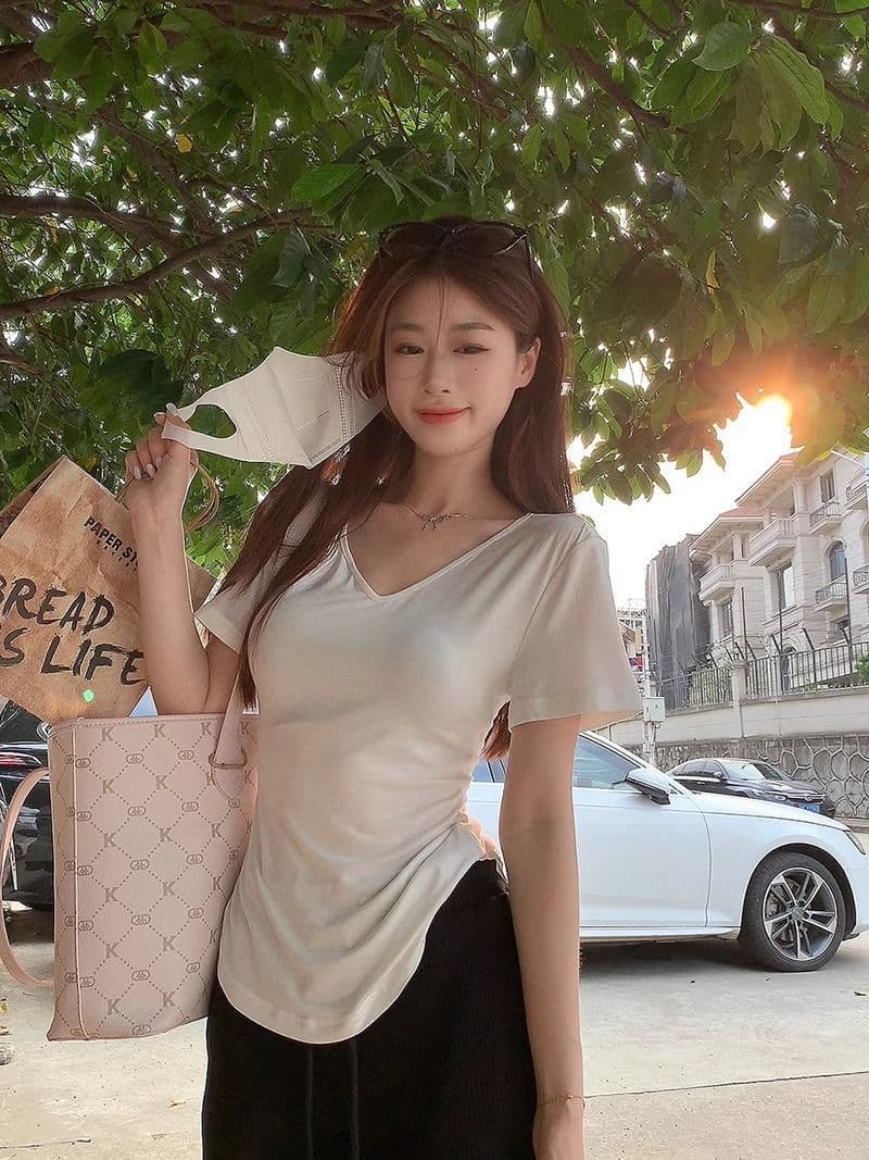 순수한 욕망 바람 몸매 가꾸기 긍정적 인 어깨 V넥 반팔 티셔츠 여성 여름 새로운 불규칙 허리 수축 슬림해 보이는 회색 다용도 맨위 상세 이미지 17
