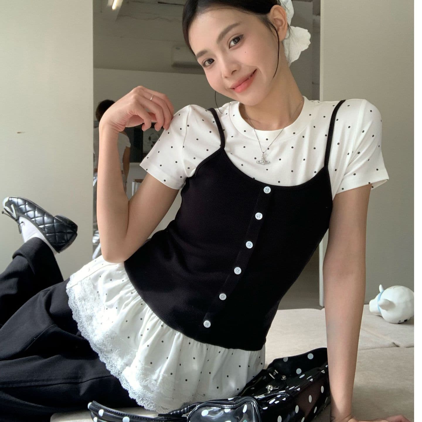 페이크 레이어드 긍정적 인 어깨 반팔 티셔츠 여성 2026 여름 발레 바람 몸매 가꾸기 슬림해 보이는 다용도 아름다운 도트 무늬 맨위 ins 이미지 3