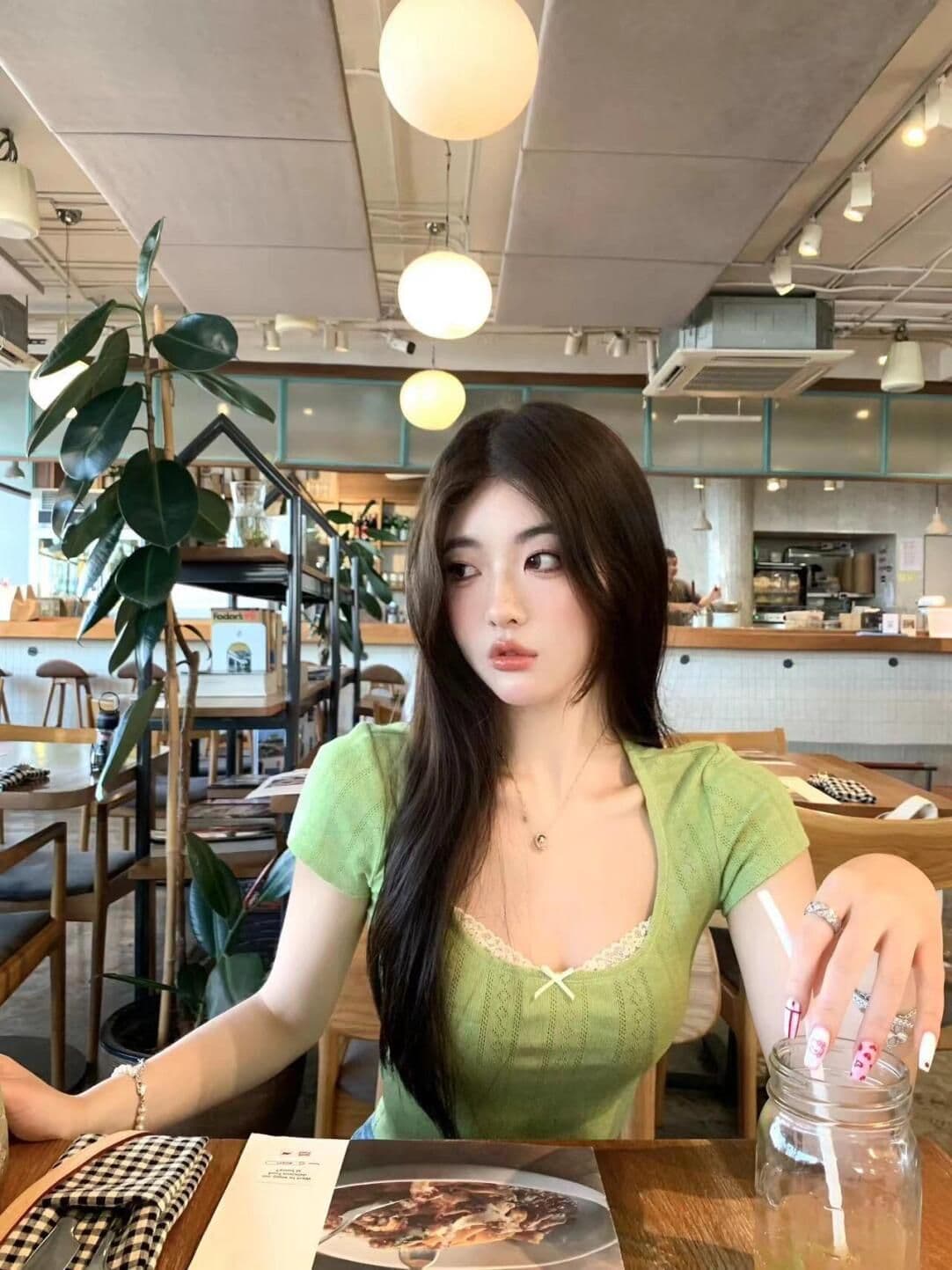 페이크 레이어드 레이스 티셔츠 여성 여름 디자인 센스 몸매 가꾸기 쇼트 스타일 달콤한 매운맛 녹색 작은 맨위 상세 이미지 2