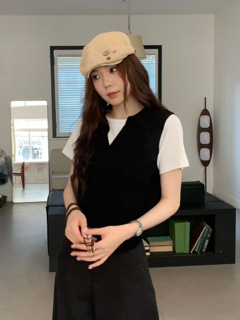 한 부서 느긋한 배색 패치워크 폴로 칼라 페이크 레이어드 니트 스웨터 여름 몸매 가꾸기 슬림해 보이는 패션 다용도 쇼트 스타일 맨위 이미지 2