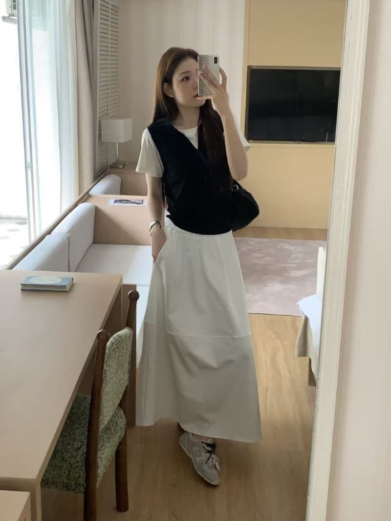 한 부서 느긋한 배색 패치워크 폴로 칼라 페이크 레이어드 니트 스웨터 여름 몸매 가꾸기 슬림해 보이는 패션 다용도 쇼트 스타일 맨위 이미지 3