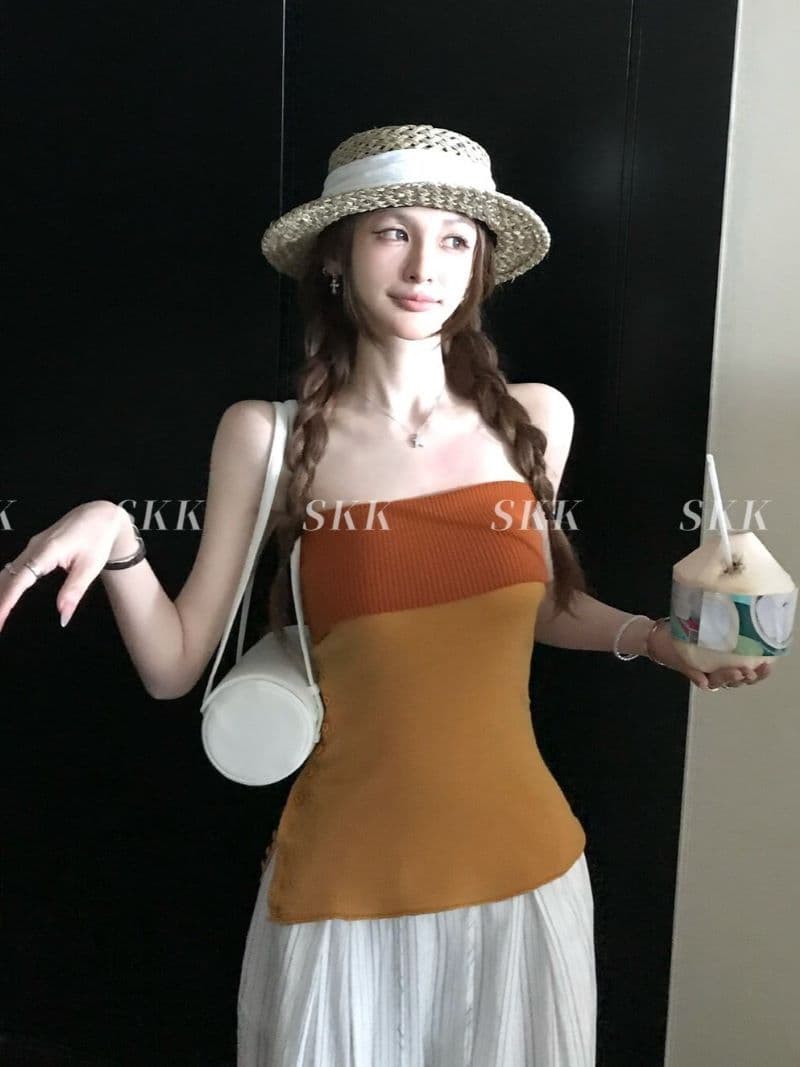 한 부서 배색 패치워크 포장 브로치 짠 셔츠 조끼 2026 여름 몸매 가꾸기 슬림해 보이는 핫걸 패션 다용도 맨위 여성 이미지 3