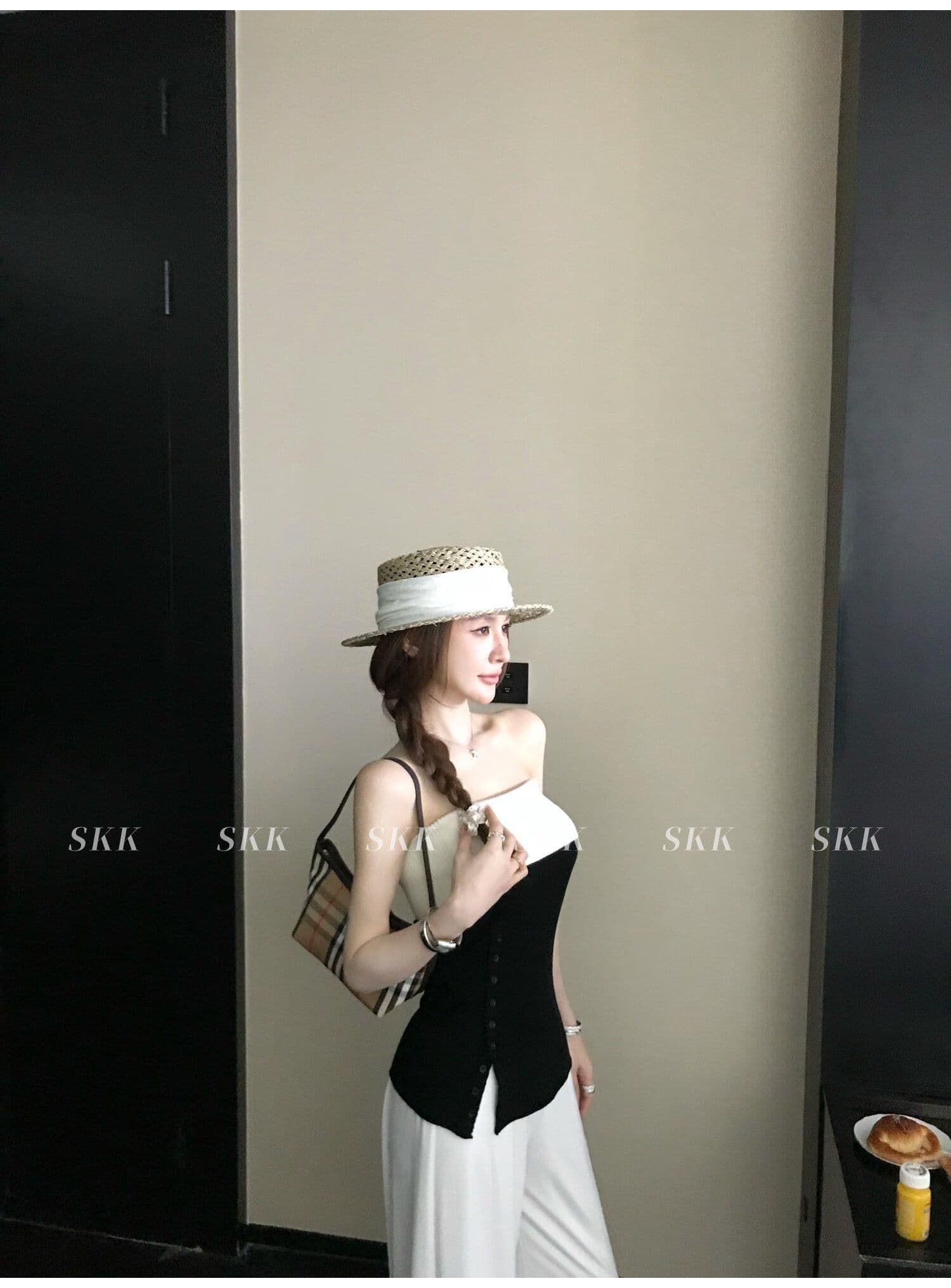 한 부서 배색 패치워크 포장 브로치 짠 셔츠 조끼 2026 여름 몸매 가꾸기 슬림해 보이는 핫걸 패션 다용도 맨위 여성 상세 이미지 1