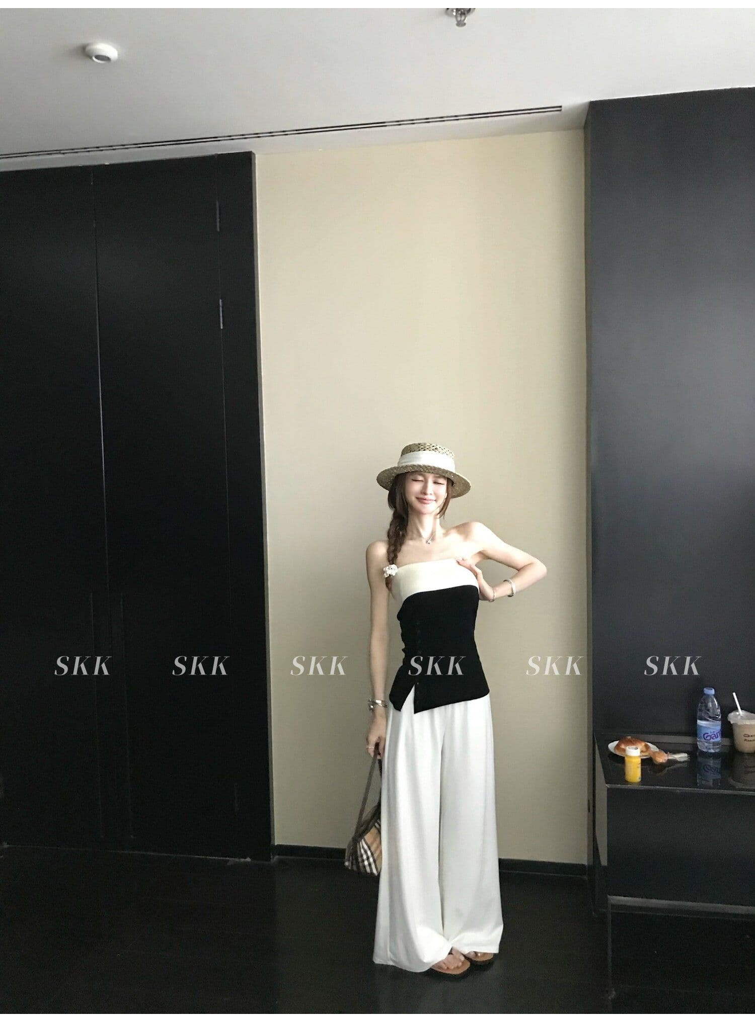 한 부서 배색 패치워크 포장 브로치 짠 셔츠 조끼 2026 여름 몸매 가꾸기 슬림해 보이는 핫걸 패션 다용도 맨위 여성 상세 이미지 2