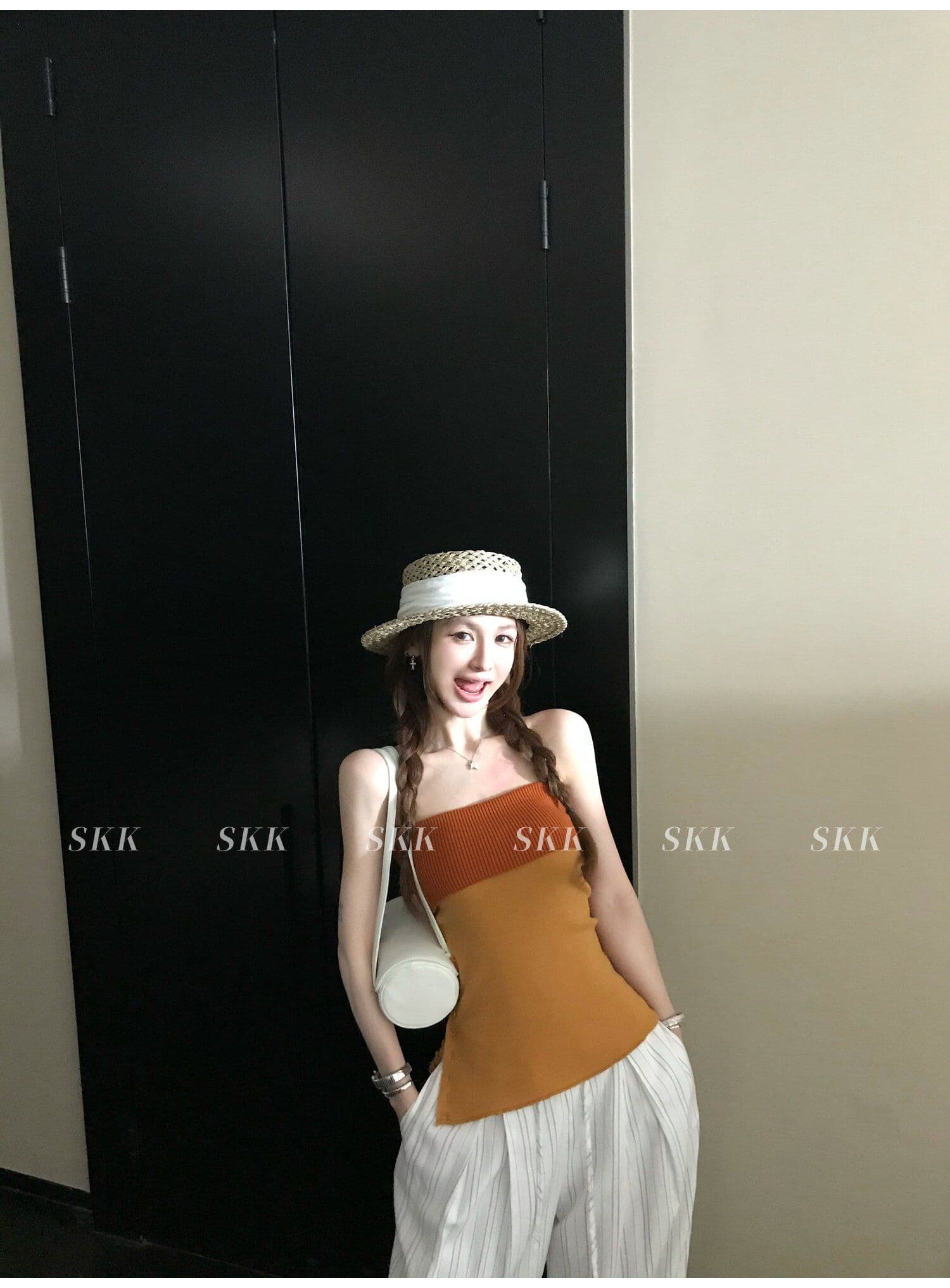 한 부서 배색 패치워크 포장 브로치 짠 셔츠 조끼 2026 여름 몸매 가꾸기 슬림해 보이는 핫걸 패션 다용도 맨위 여성 상세 이미지 8