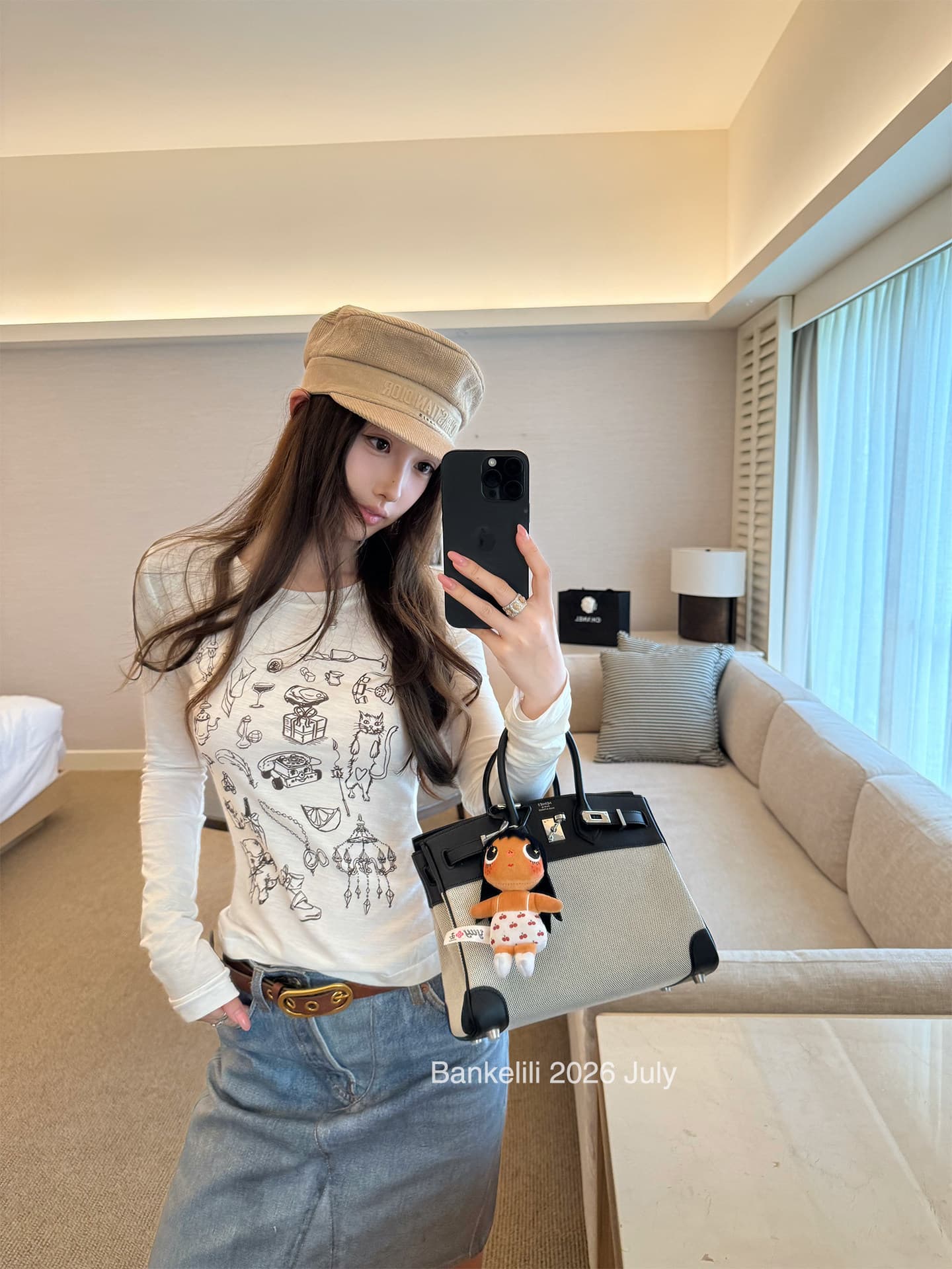 눈꽃 면 얇은 스타일 레트로 라운드 넥 프린트 자외선 차단 긴팔 맨위 여성 여름 몸매 가꾸기 작은 대중 긍정적 인 어깨 화이트 티셔츠 이미지 3