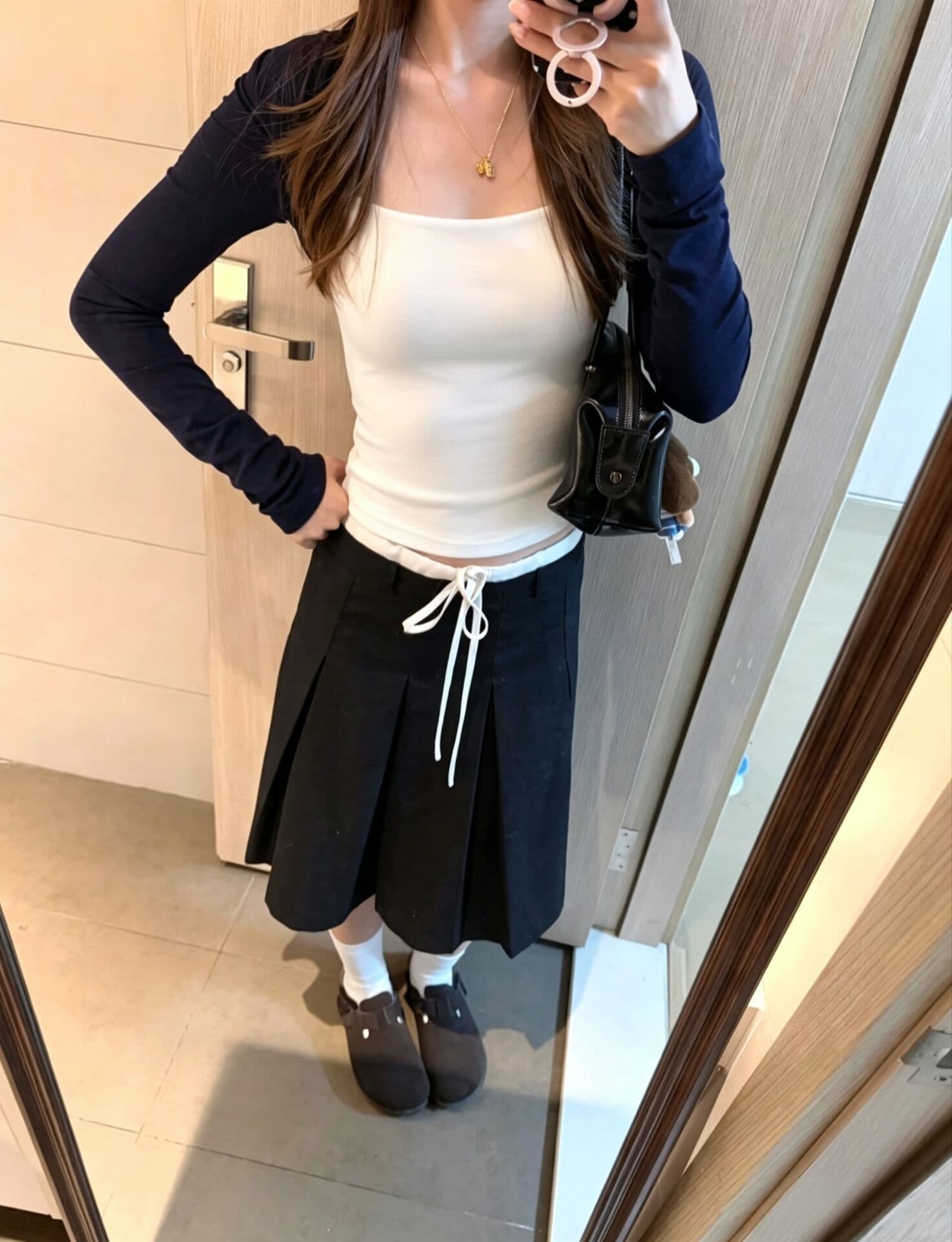 한 부서 작은 대중 광장 칼라 배색 페이크 레이어드 긴팔 티셔츠 이미지 4