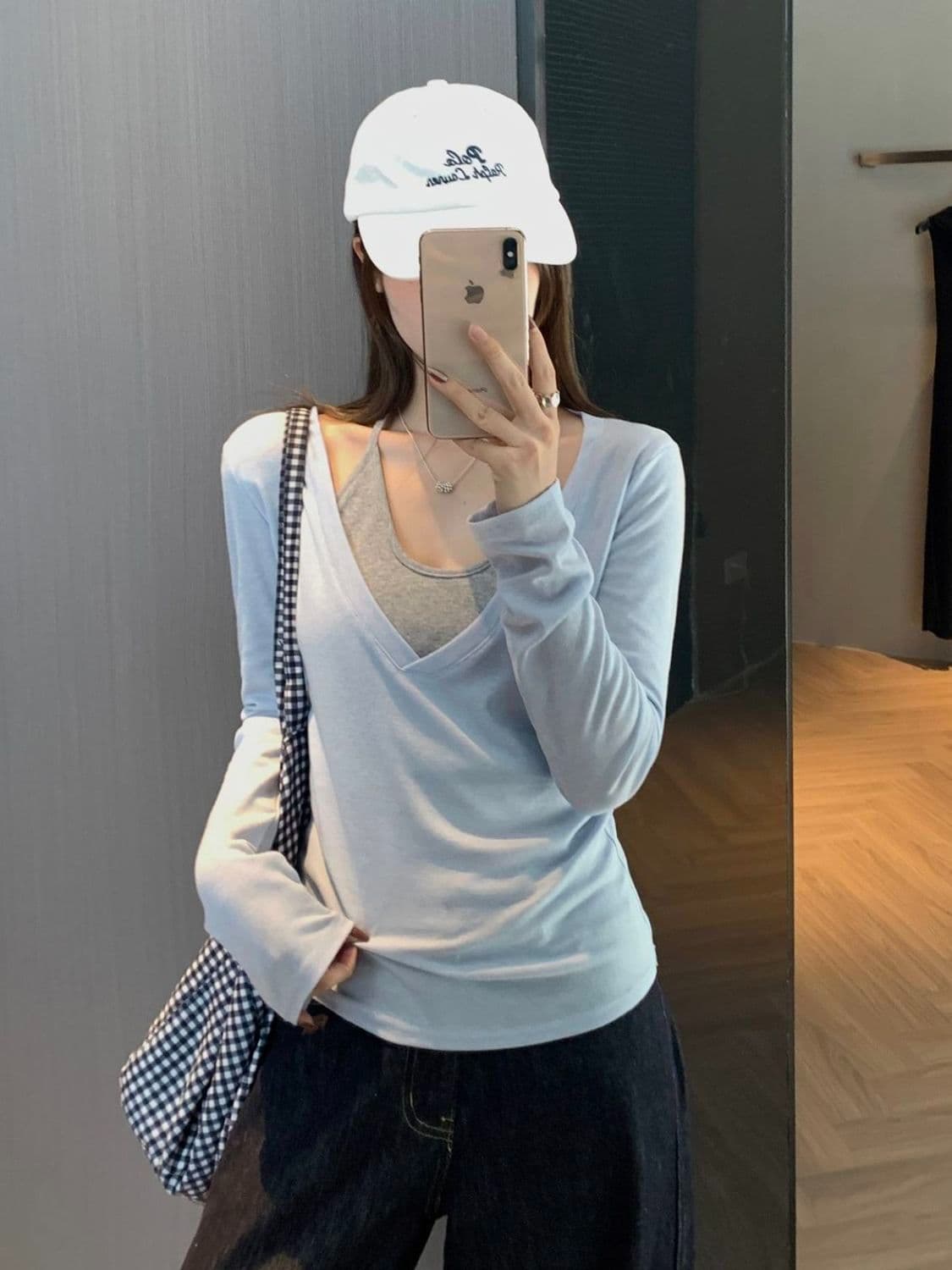 배색 페이크 레이어드 V넥 긴팔 맨위 몸매 가꾸기 슬림해 보이는 기본 셔츠 맨위 이미지 3