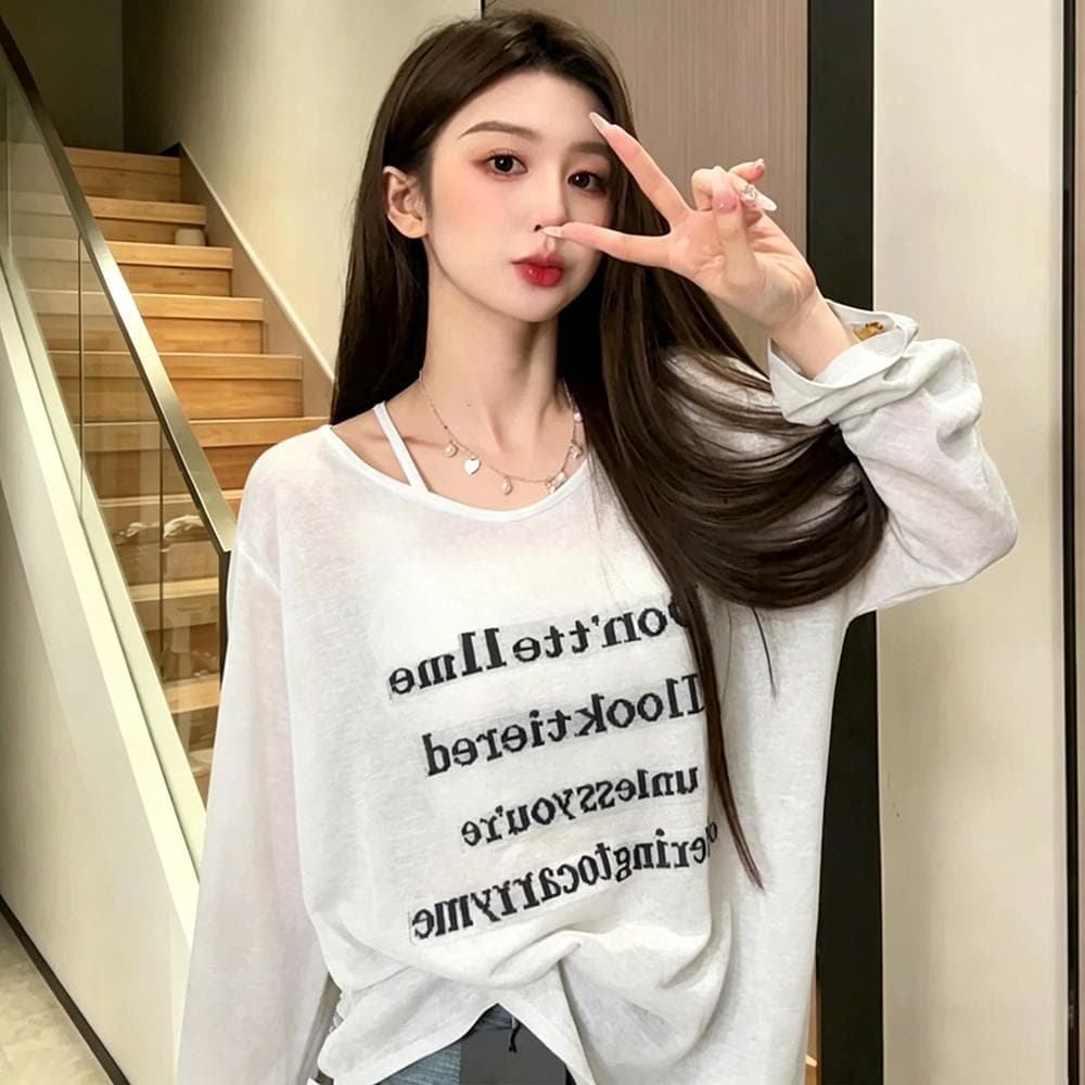 새로운 순수한 욕망 바람 알파벳 프린트 긴팔 블라우스 얇은 스타일 여자 외출용 맨위 티셔츠 여성 마이크로 ~을 통해 루즈핏 상세 이미지 4