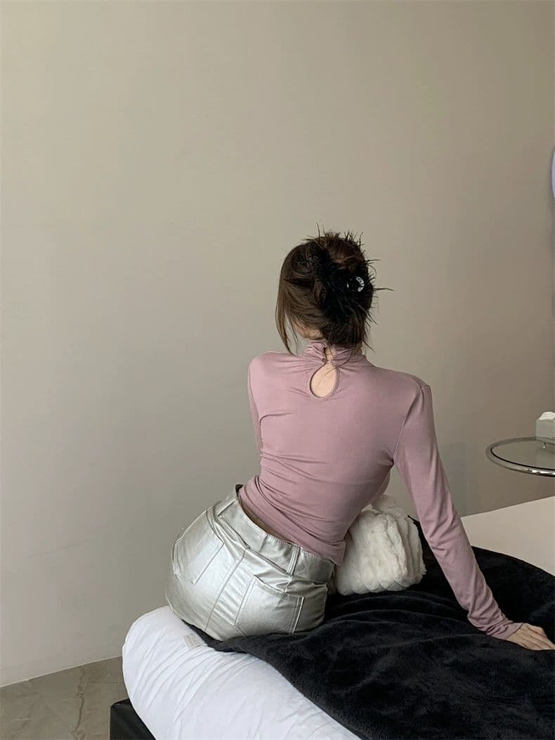 홀로우 아웃 행침 목 흔들다 칼라 긴팔 티셔츠 여성 몸매 가꾸기 인사이드 가져 가라. 기본 셔츠 맨위 상세 이미지 2