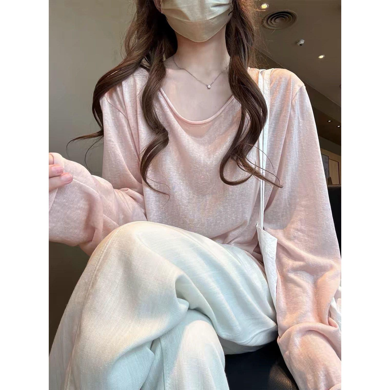 핑크색 주간 실크 자외선 차단 블라우스 여성 여름 얇은 스타일 외부 가져 가라. 캐주얼 슬림해 보이는 느긋한 긴팔 에어컨 셔츠 티셔츠 맨위 이미지 2