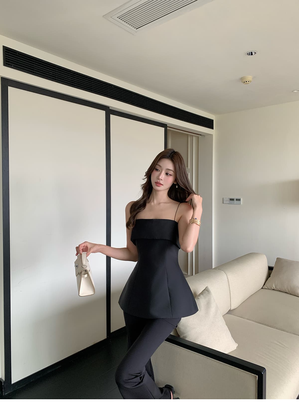 패션 작은 대중 미니멀리즘 디자인 섹션 고급 블랙 튜브탑 조끼 외출용 꽃밭 슬립 맨위 여성 상세 이미지 7