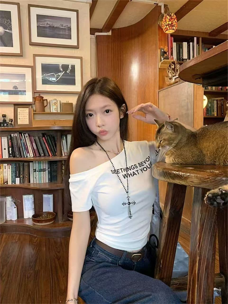 벨트 가슴 패드 아메리칸 핫걸 비스듬한 어깨 반팔 티셔츠 여성 여름 알파벳 프린트 몸매 가꾸기 쇼트 스타일 작은 맨위 상세 이미지 18
