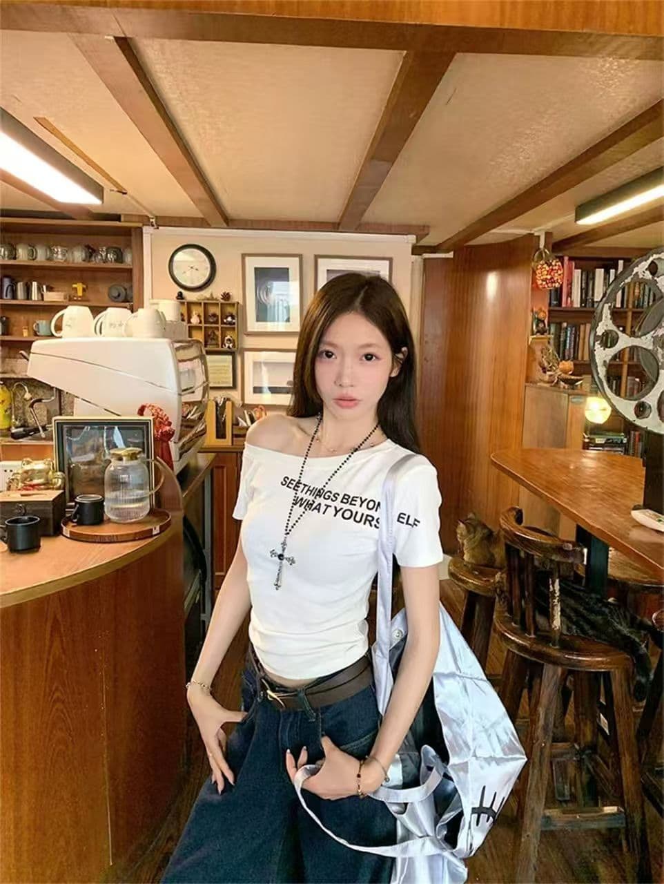 벨트 가슴 패드 아메리칸 핫걸 비스듬한 어깨 반팔 티셔츠 여성 여름 알파벳 프린트 몸매 가꾸기 쇼트 스타일 작은 맨위 상세 이미지 20