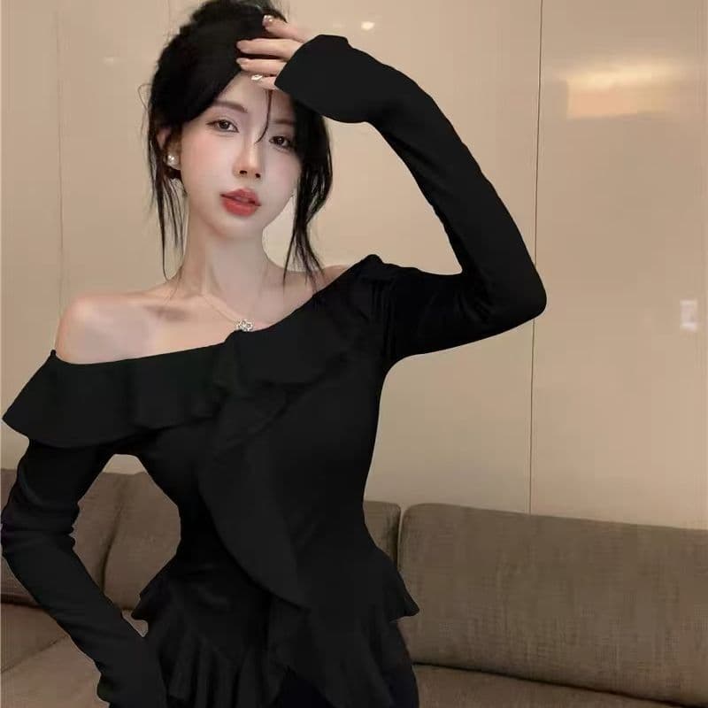 95 폴리 에스터 검정색 프릴 비스듬한 어깨 긴팔 티셔츠 여성 봄 가을 인사이드 가져 가라. 몸매 가꾸기 슬림해 보이는 핫걸 쇼트 스타일 맨위 이미지 2
