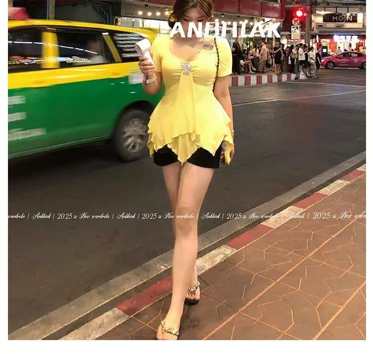 빅 사이즈 지방 mm 2026 여름 새로운 단색 불규칙 반팔 티셔츠 여성 고유 한 작은 대중 슬림해 보이는 맨위 상세 이미지 4