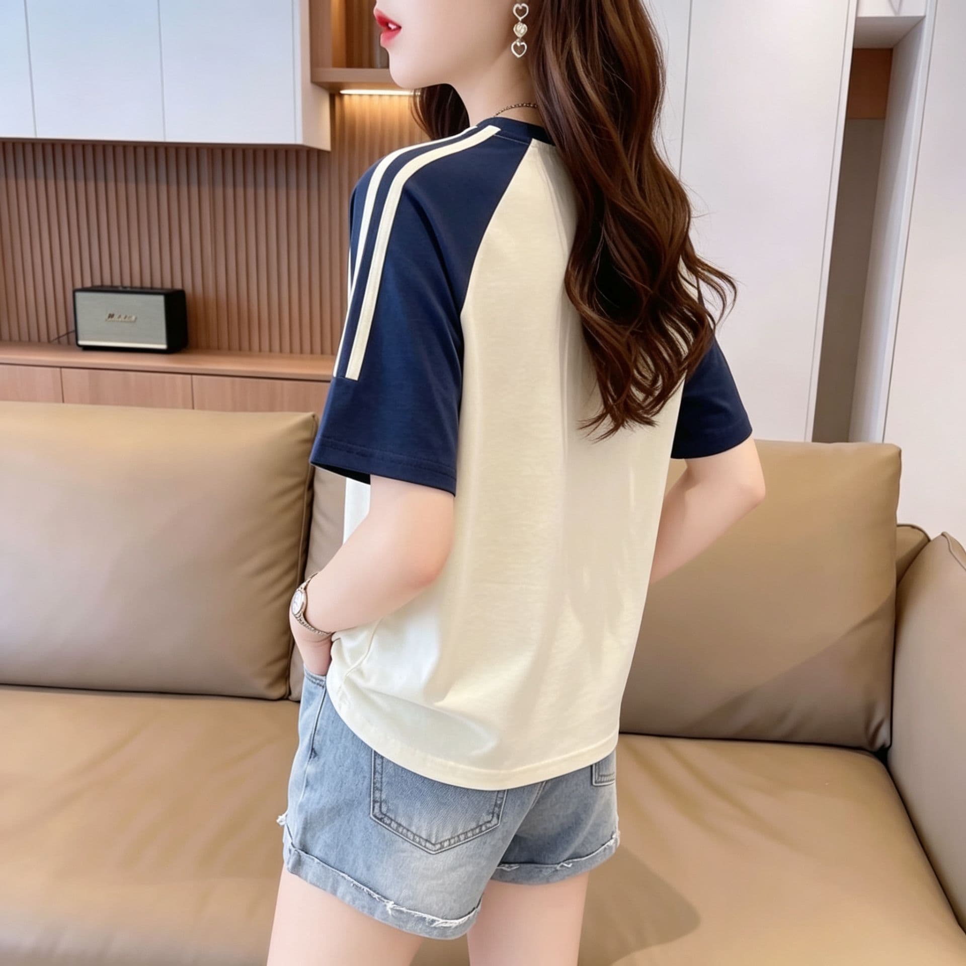 눈꽃 면 65 면 35 폴리에스터 2026 여름 새로운 한국 스타일 삽입 어깨 소매 고양이 프린트 반팔 티셔츠 여성 상세 이미지 8