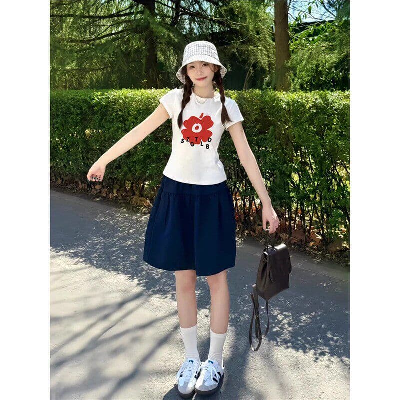 한 부서 화이트 긍정적 인 어깨 반팔 티셔츠 여성 여름 디자인 센스 작은 대중 슬림해 보이는 여름 ootd 착용 가져 가라. 차가운 실크 코튼 상세 이미지 2