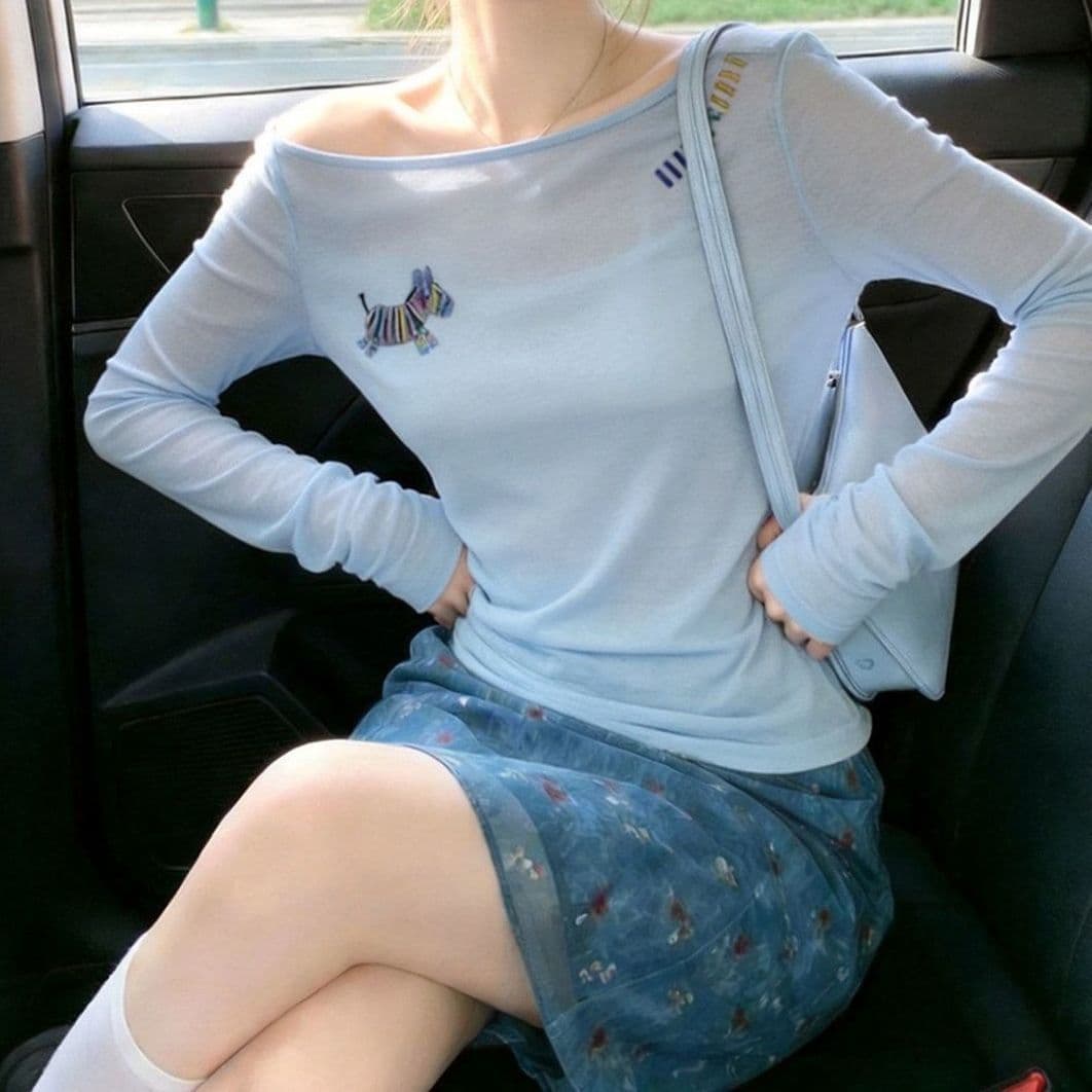 여름 얇은 스타일 비스듬한 칼라 오프숄더 자외선 차단 블라우스 파란색 긴팔 티셔츠 여성 마이크로 ~을 통해 에어컨 셔츠 맨위