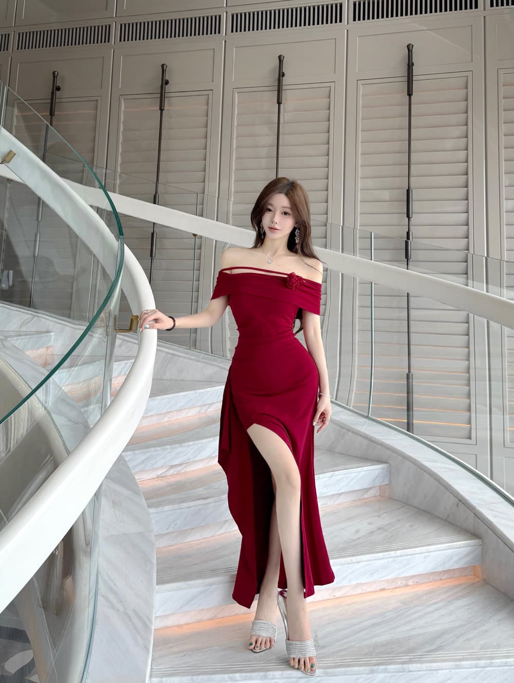 실사 명문 여성 품격 오프숄더 튜브탑 꽃 불규칙 오프숄더 허리 수축 트임 예복 드레스 상세 이미지 5