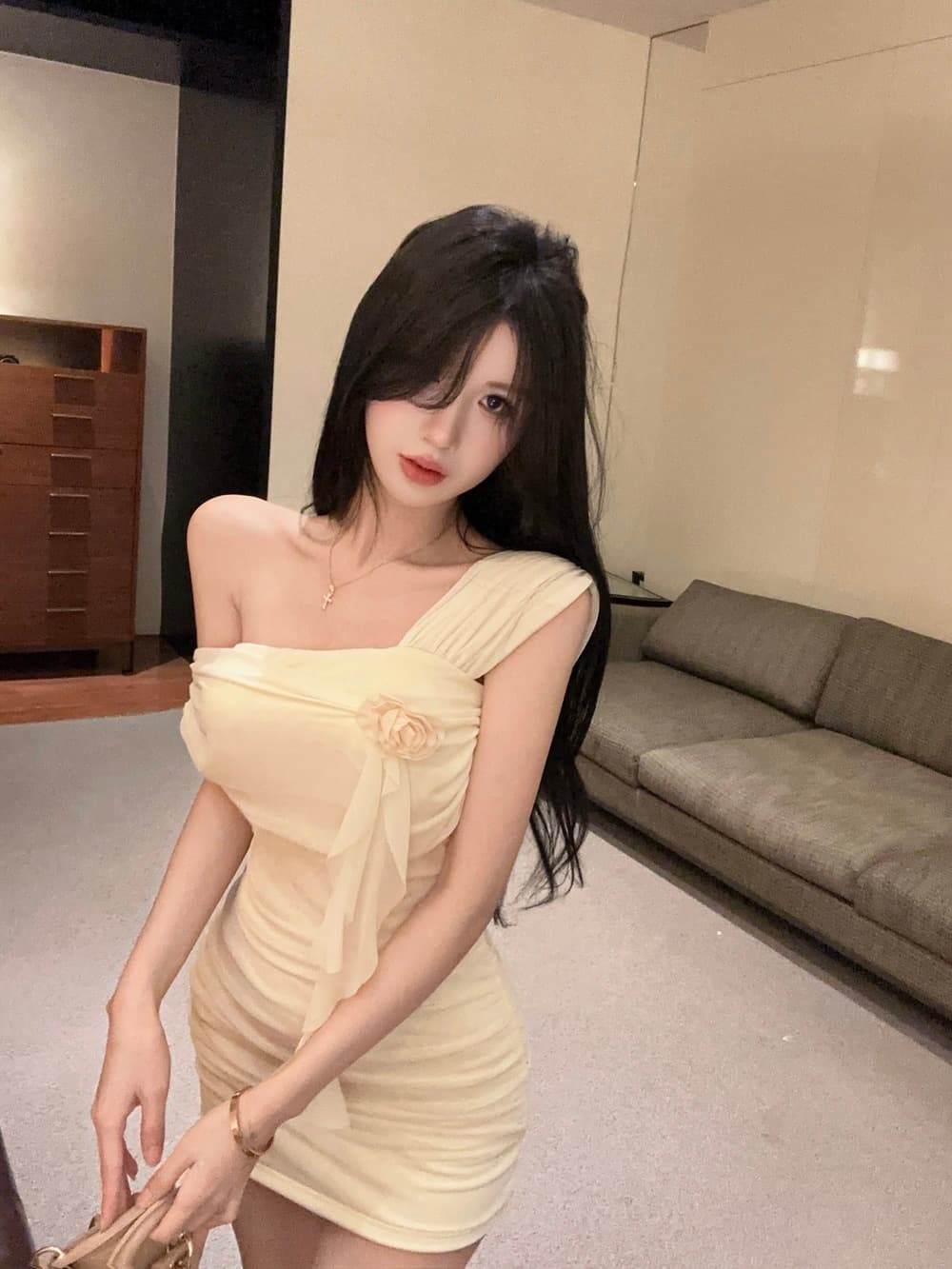 실사 순수한 욕망 섹시함 비스듬한 어깨 망사 3 차원 꽃 오프숄더 허리 수축 슬림해 보이는 타이트 스커트 드레스 상세 이미지 8