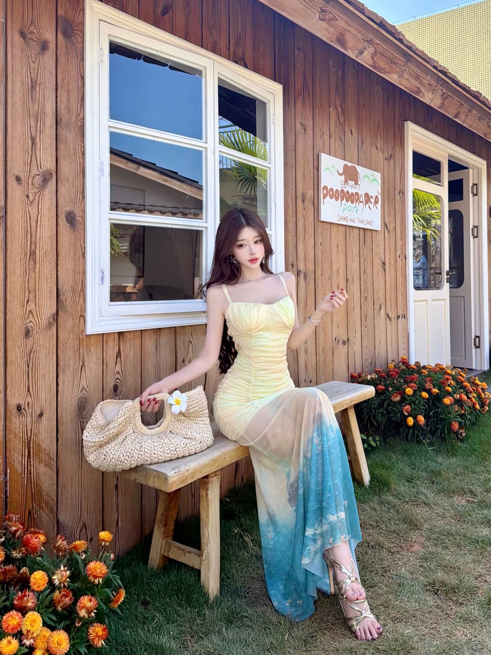 실사 순수한 욕망 섹시함 핫걸 망사 그라데이션 해변가 휴가 아름다운 슬림해 보이는 인어 꼬리 드레스 이미지 4