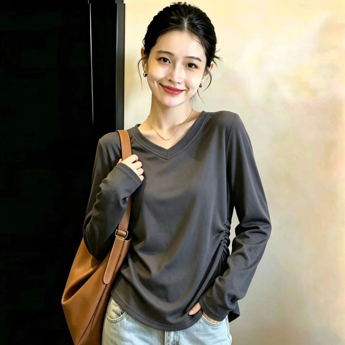 실사 가을 의상 새로운 지방 mm 루즈핏 슬림해 보이는 V넥 디자인 센스 Chic 빅 사이즈 여성 의류 긴팔 기본 셔츠 티셔츠 트렌디