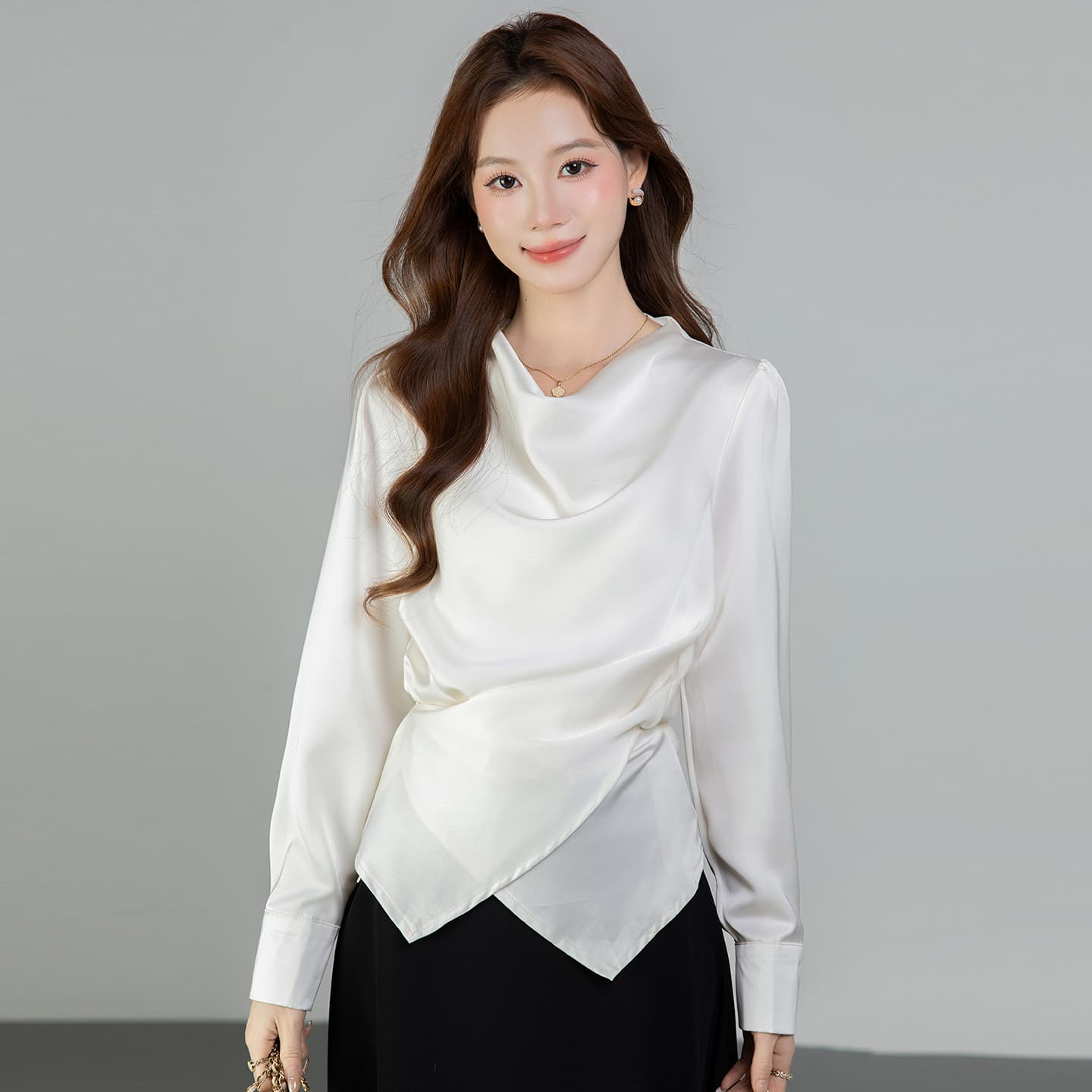 있음 선적 실사 2026 가을 새로운 다용도 라운드 넥 긴팔 셔츠 여성 셔츠 이미지 4
