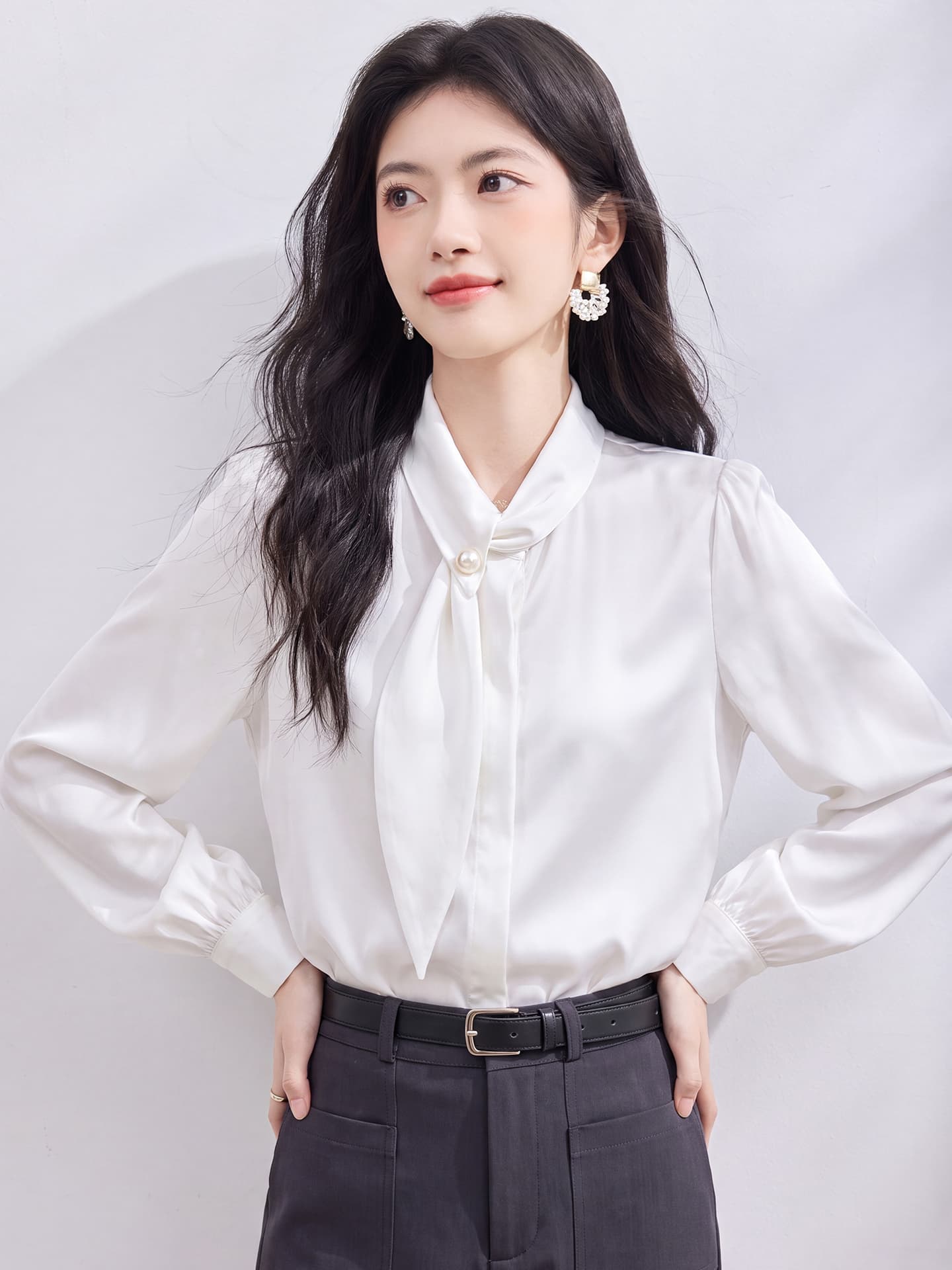있음 선적 실사 2026 가을 새로운 한국 스타일 다용도 긴팔 캐주얼 흰 셔츠 여성 셔츠 이미지 4