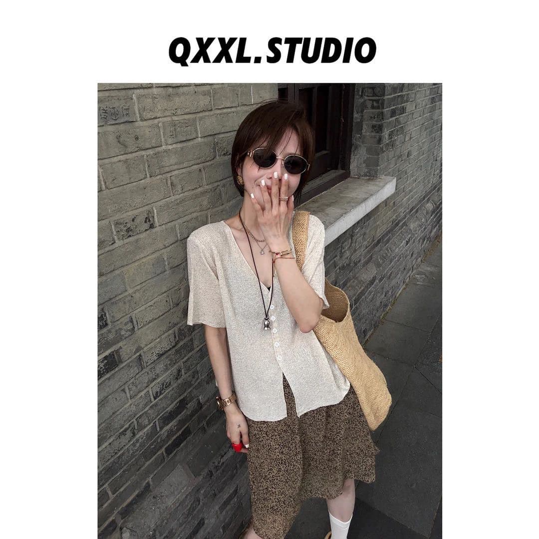 치우 조금 리 그래. 반팔 V넥 니트 오픈 가디건 여름 새로운 슬림해 보이는 단색 얇고 가벼운 반팔 블라우스 맨위 여성 이미지 4