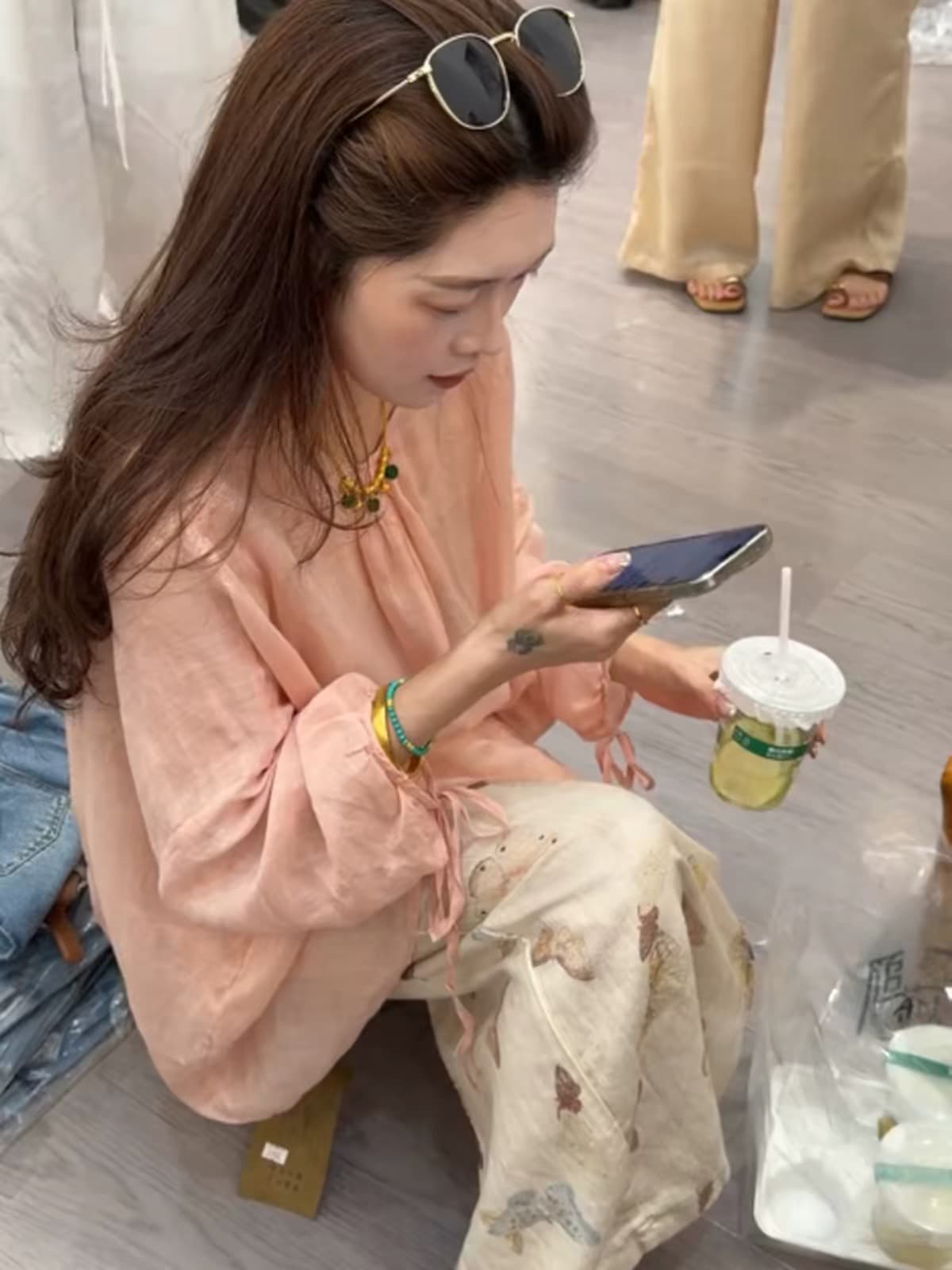 2026 년 여름 새로운 느긋한 느슨함 센스 핑크색 긴팔 셔츠 이미지 2