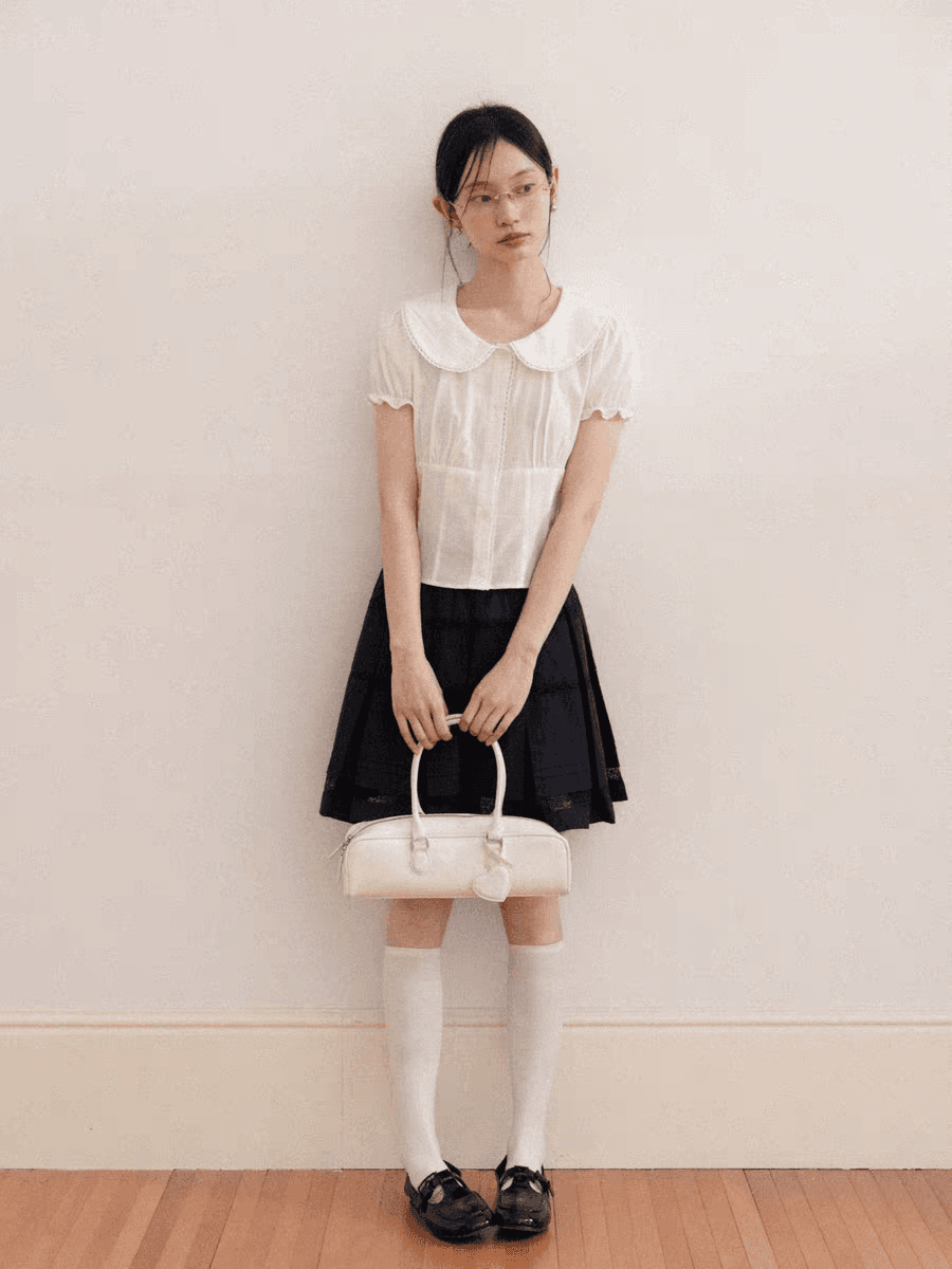 화이트 베이비 칼라 거품 소매 허리 수축 반팔 여성 셔츠 2026 봄 쇼트 스타일 슬림해 보이는 셔츠 이미지 5