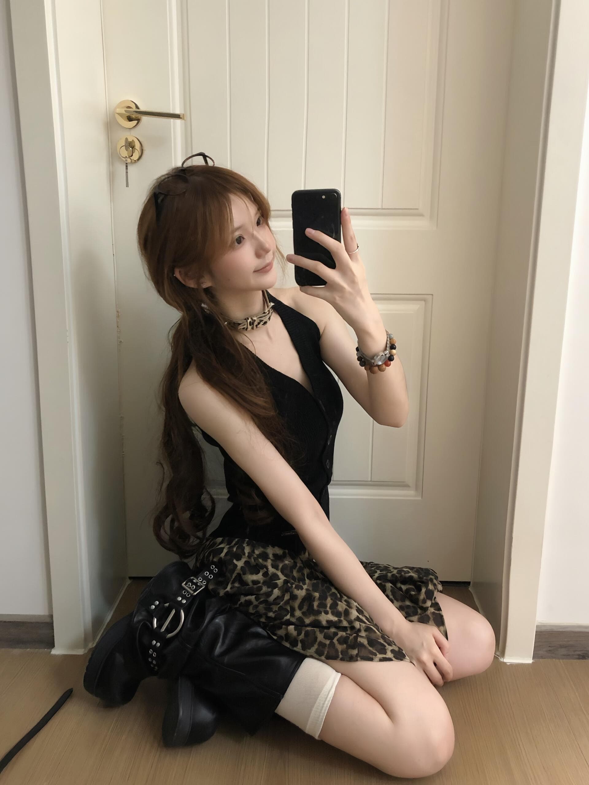 여름 오래된 돈 바람 착용 가져 가라. 여성 의류 니트 V넥 행침 목 조끼 세트 여성 레오파드 무늬 반신 스커트 코디 전체 집합 이미지 3