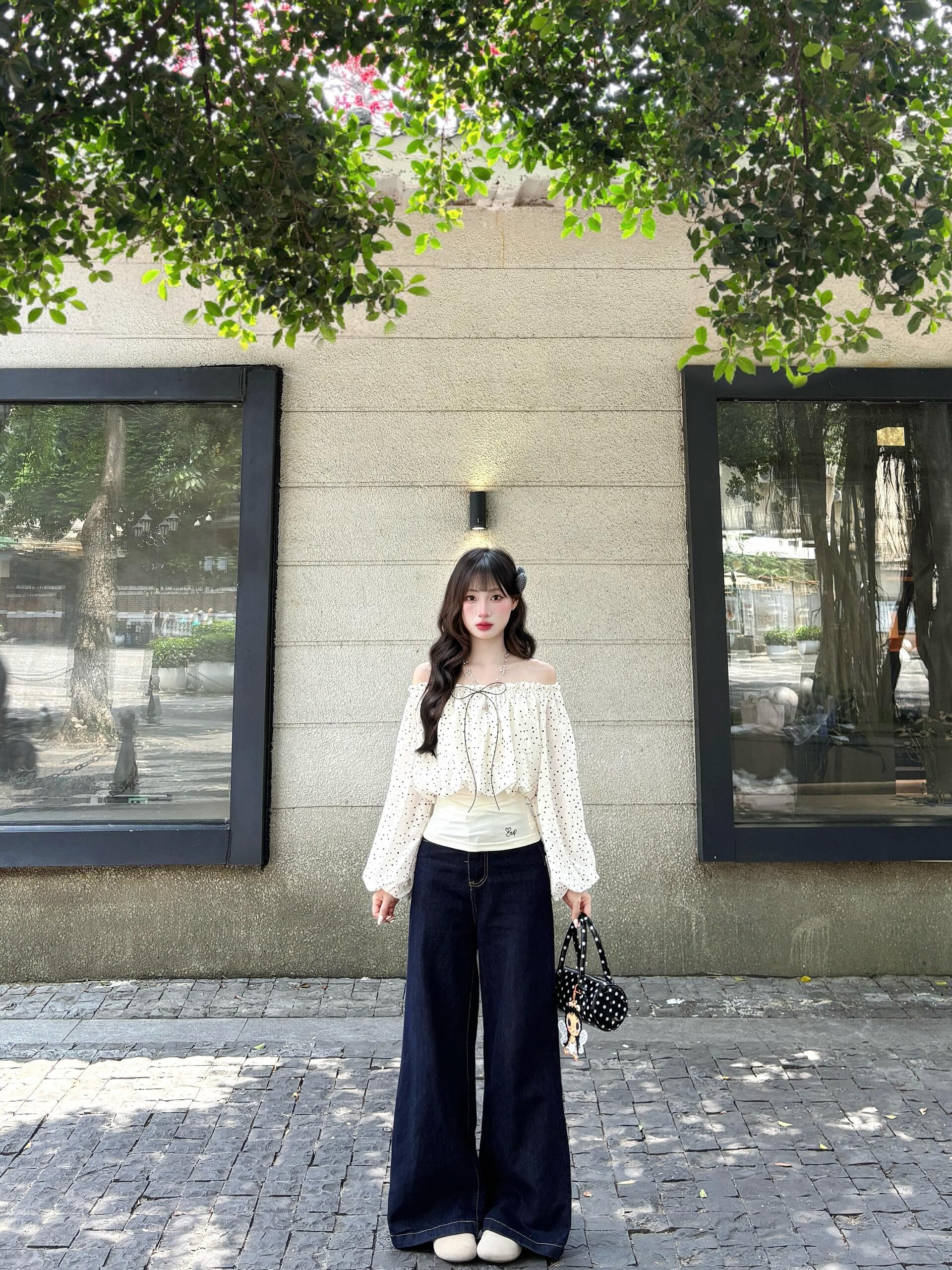 오프숄더 쉬폰 블라우스 여성 가을 도트 무늬 외부 잡아라. 의류 고급 센스 허리 수축 긴팔 상세 이미지 4