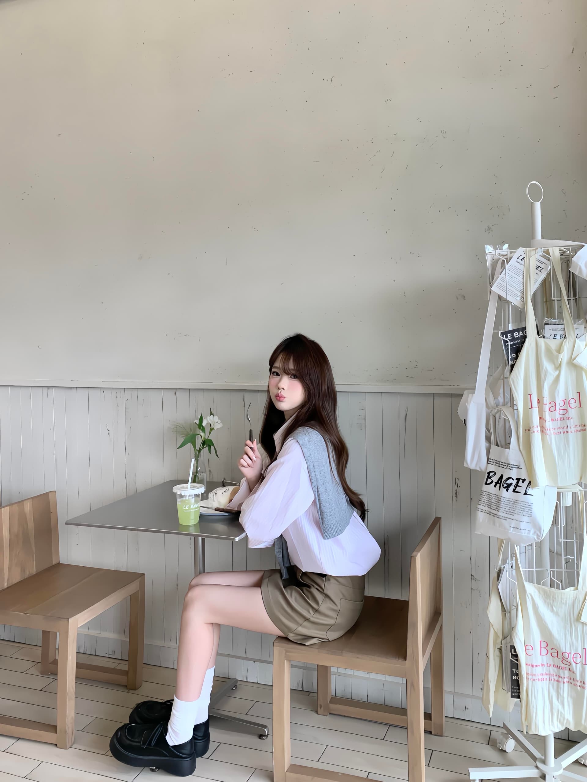 오리지널 나팔 소매 한 부서 스트라이프 여성 셔츠 루즈핏 슬림해 보이는 다용도 숄 핑크색 맨위 이미지 4