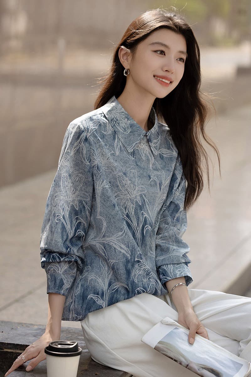 2026 봄 수묵화 홀치기 염색 레트로 라인 프린트 셔츠 이후 칼라 열기 버클 작은 키 셔츠 여성 의류 맨위 상세 이미지 18